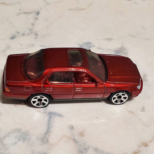 Matchbox Lexus LS400 new