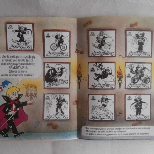 Mickey Mouse almanac and used issues with Dracoulinia sticker album