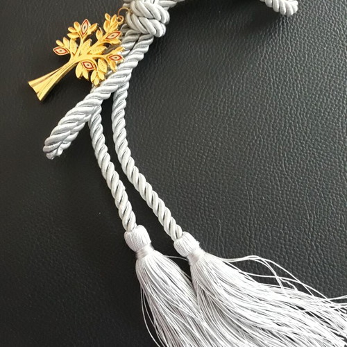 Hanging charm like new with thick cord, length 35 cm