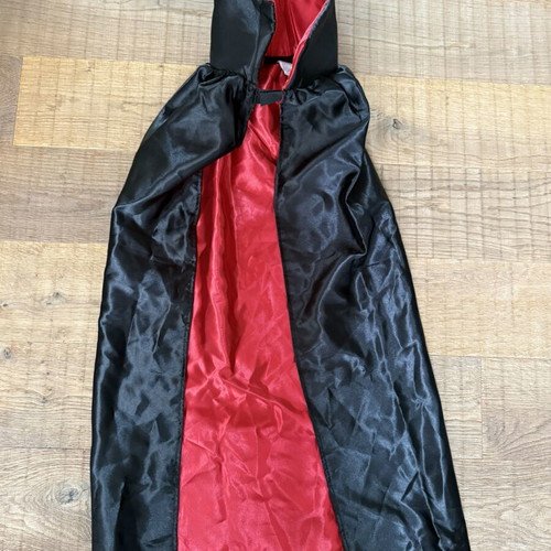 Carnival cape for kids used