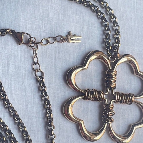 Folli Follie Four-Lead Clover Necklace Like New, Vintage Gold Color