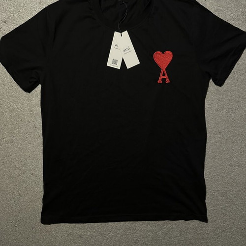 Ami Black T-shirt brand new, size M