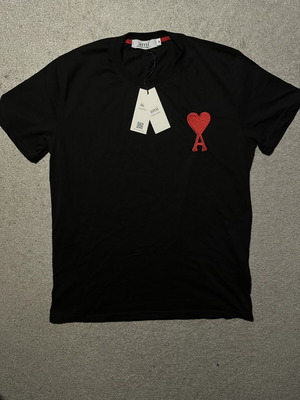 Ami Black T-shirt brand new, size M