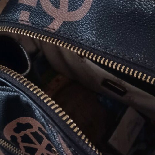 Guess Vicky backpack used with corner fading
