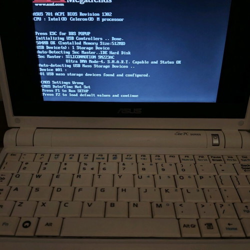 Asus Eee PC netbook μεταχειρισμένο με φορτιστή, λευκό
