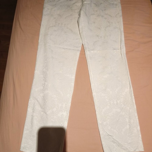 Zara pants size S 36 8 white with embossed texture like new