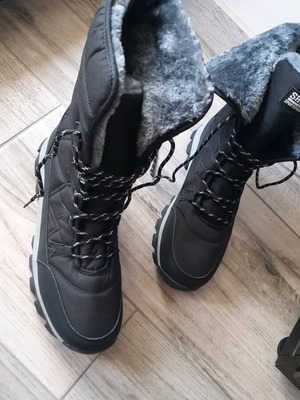 Boots with fur new, size 44, black