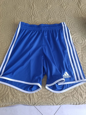 Σορτς Βερμούδα Adidas καινούργια, άσπρα και μπλε, μέγεθος M