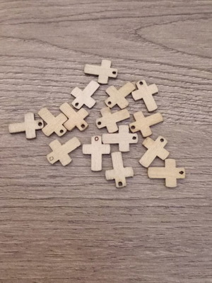 Wooden cross pendant 15mm new, pack of 15