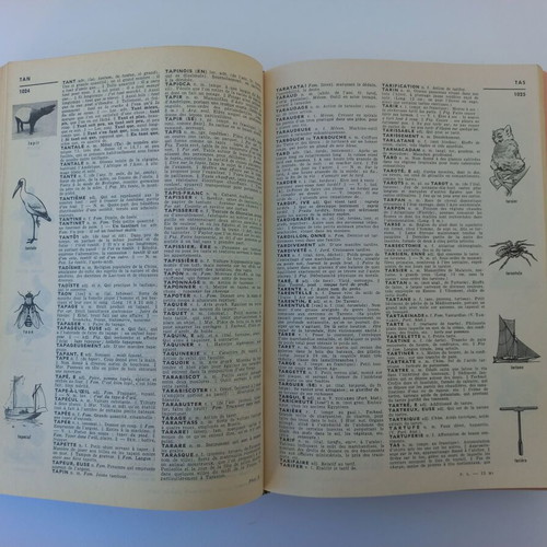 Petit Larousse used encyclopedia 1962, French language