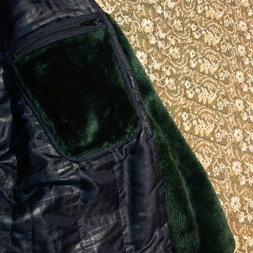 Hunting coat like new, green color, size M and L