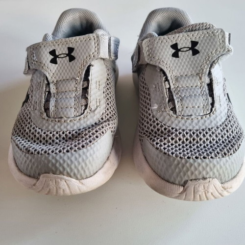Under Armour kids' athletic shoes used, size 23.5, gray