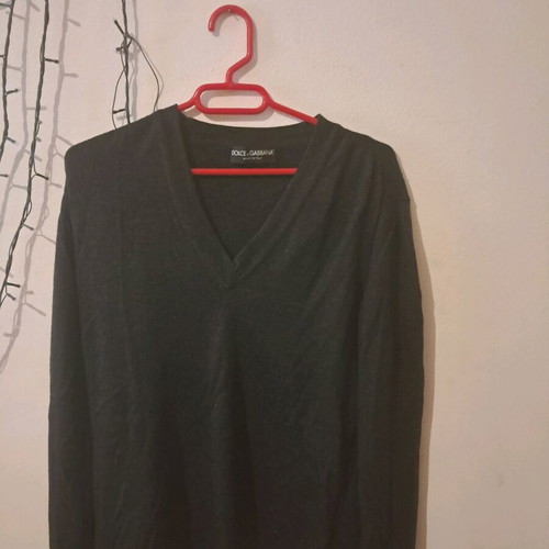 Dolce and Gabbana lightweight sweater like new, authentic
