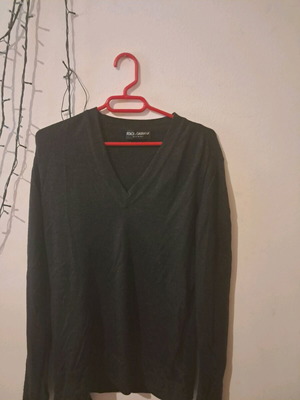 Dolce and Gabbana lightweight sweater like new, authentic