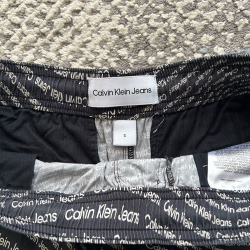 Calvin Klein bermuda shorts like new, size S, black and white