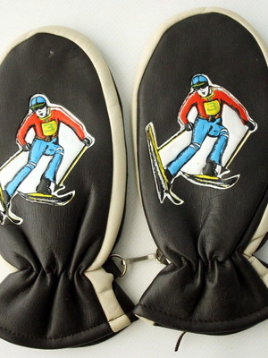 Vintage winter leather ski gloves 1980s new from Hong Kong