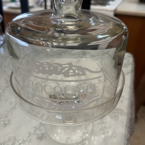 Chocolate container like new