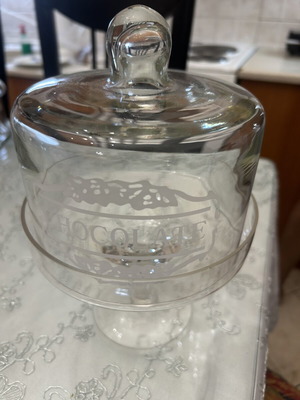Chocolate container like new