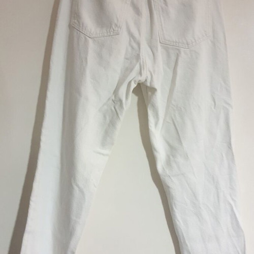 Bershka White Denim Mom Fit Jeans with Knee Rip Like New XS