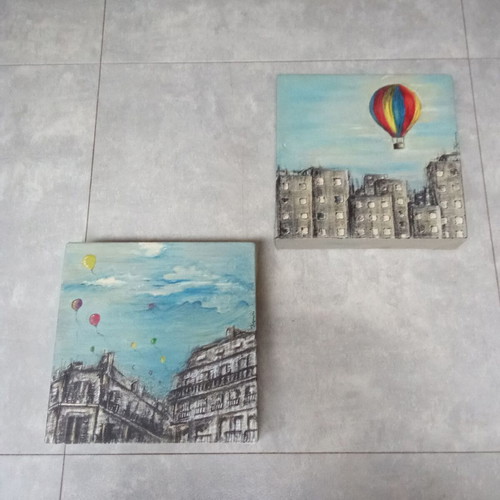 Oil paintings used, pack of 2 square 20x20 cm with city and hot air balloon theme