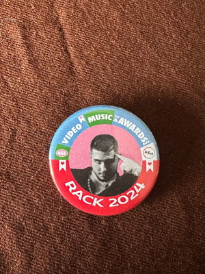 Rack commemorative badge new from awards