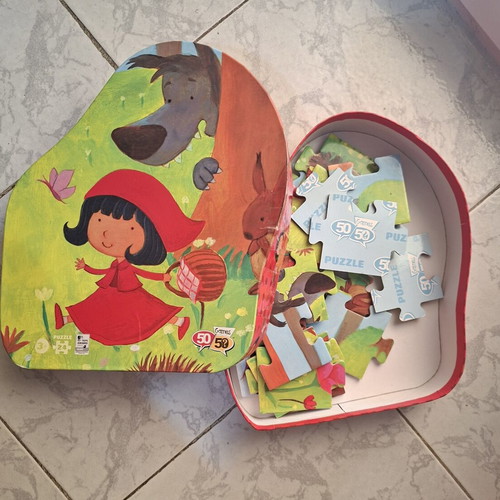 Red Riding Hood puzzle used, 24 pieces