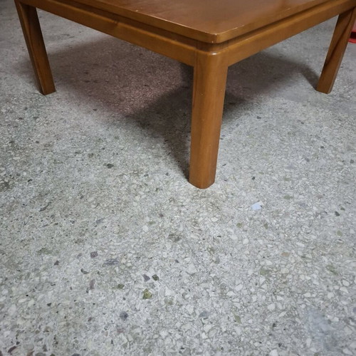 Coffee table used 80x80 cm height 38 cm