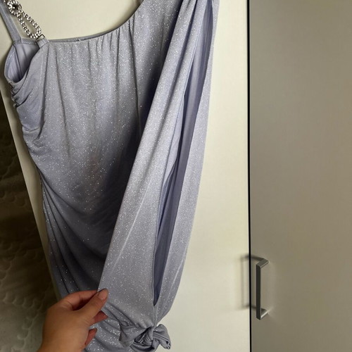 Metallic dress like new, lilac, size XL fitting large
