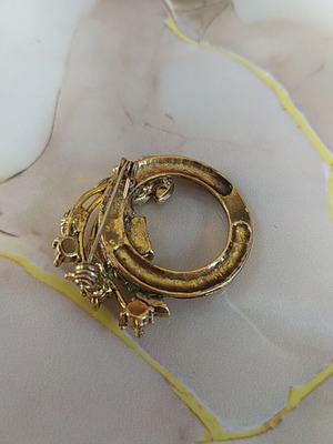 Vintage women's brooch