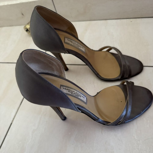 Vassilis Zoulias satin gray leather sandals like new, size 36
