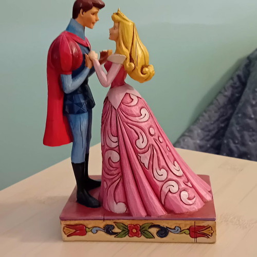 Enesco Cinderella Couple Figurine new, collectible