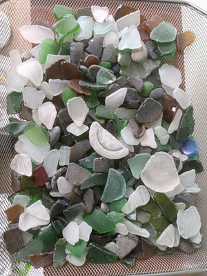 Sea glass used, clean, 1 kg weight