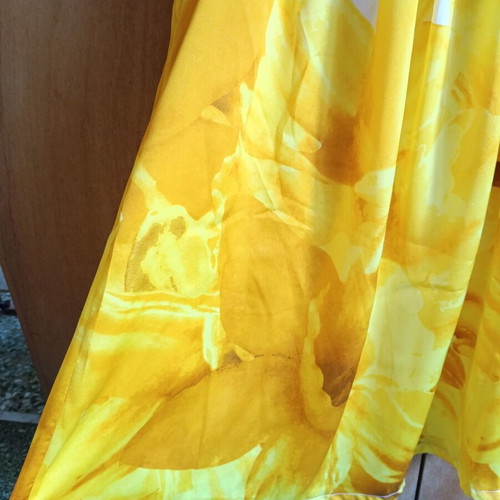 Summer dress with yellow floral design and lining, like new