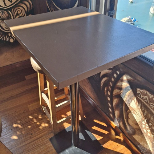 Stand table like new, tall stand