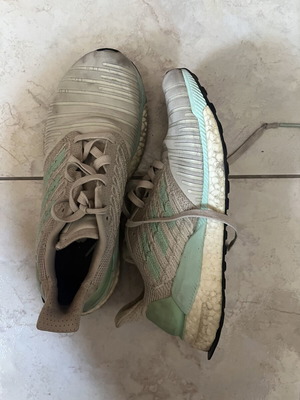 Adidas athletic shoes used, white and turquoise, size 37