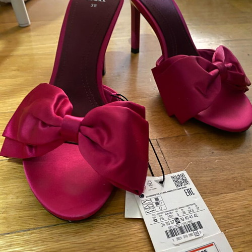 Zara fuchsia mules new, size 38