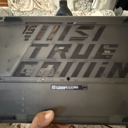 MSI Cyborg 15 A13VF laptop like new, Intel Core i7, 16GB RAM, 1TB SSD
