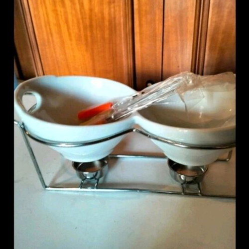 Fondue set with porcelain plates and 4 forks