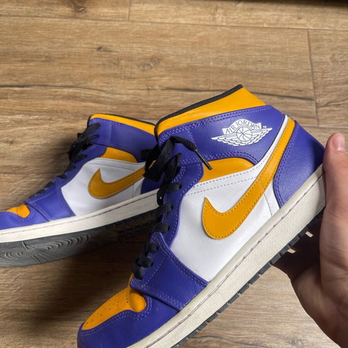 Air Jordan 1 Mid Lakers sneakers μεταχειρισμένα νούμερο 44.5