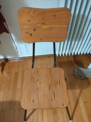 Καρέκλα μεταχειρισμένη για δωμάτιο ή κουζίνα