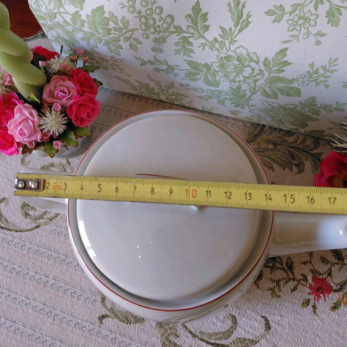 Vintage tea set like new with floral design