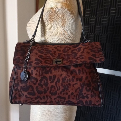 Bag to Bag shoulder bag new with animal print, black and brown