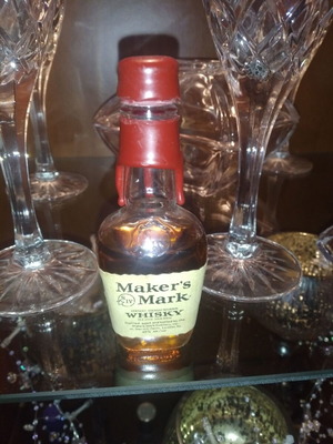Collectible drink bottles like new, pack of 4 pieces