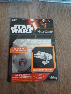 Star Wars Metal Earth Millennium Falcon 3D metal model new, sealed