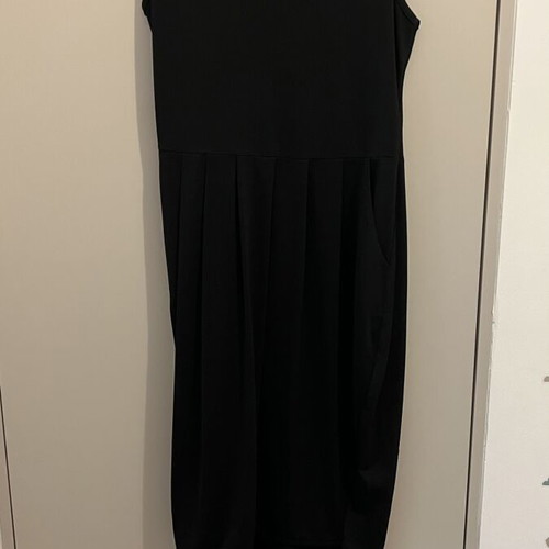 Midi dress with pockets like new, black, size M