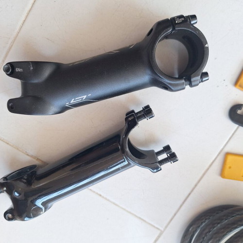 Bicycle tools set with IXS, Rotor, Campagnolo, Fulcrum parts