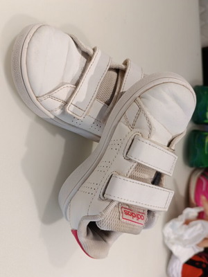 Adidas Stan Smith kids athletic shoes used, size 24, white pink