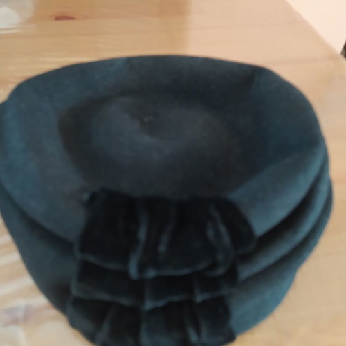Brimless hat like new, 1950s vintage from Modas Nerantzi