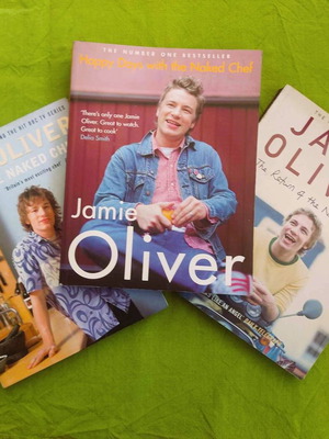 Βιβλία μαγειρικής Jamie Oliver μεταχειρισμένα, πακέτο 3 τόμων
