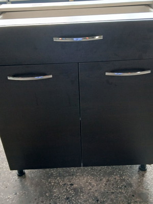 Kitchen cabinets used, set of 3 with various doors and drawer